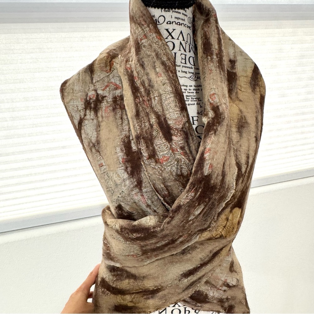 KOOLOO Artisan Felted Merino Wool Silk Scarf –Earthy Brown pattern-72”x12”(NWT)